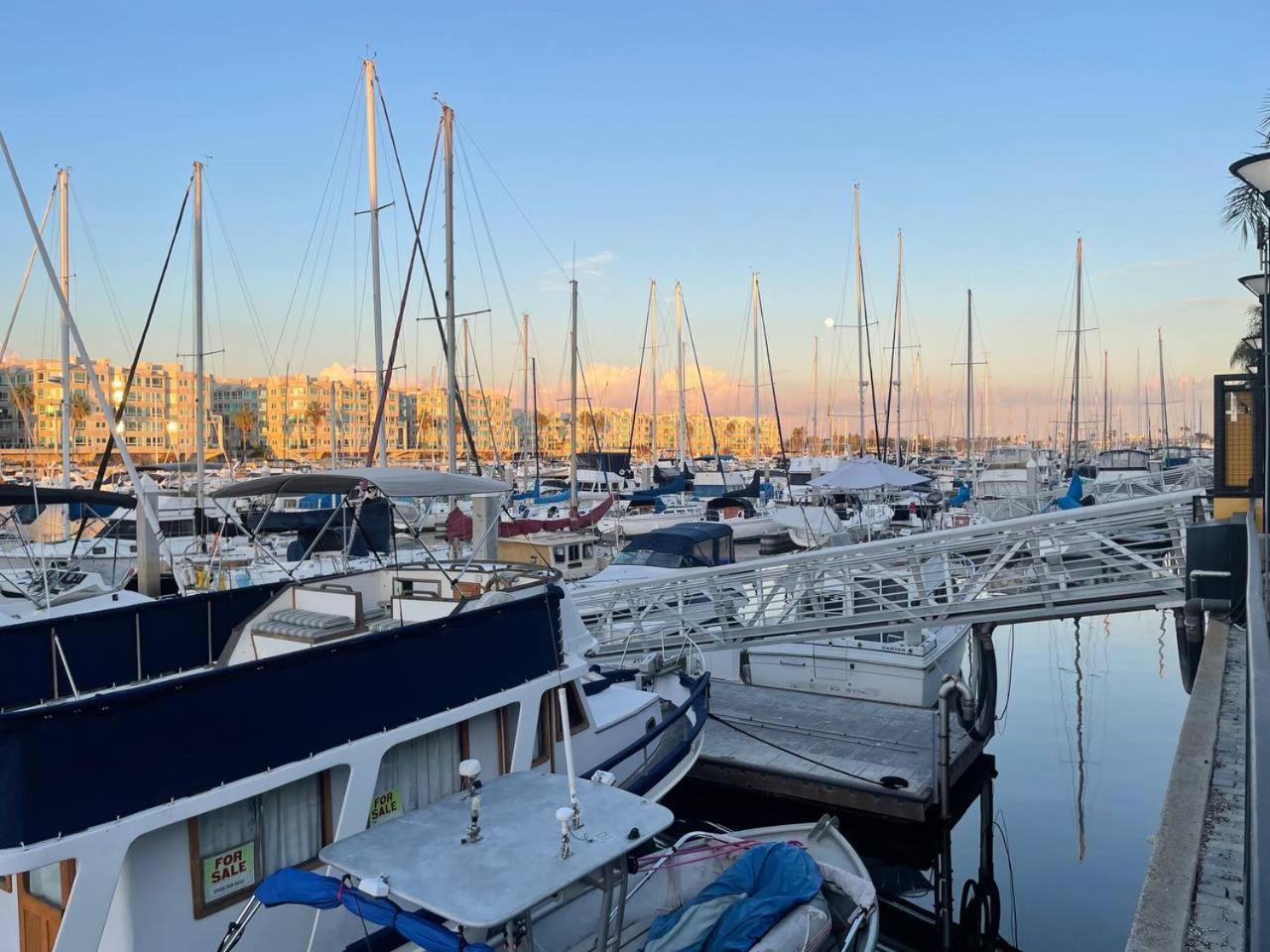 Luxurious Apartment With The Marina View Los Angeles Exterior foto